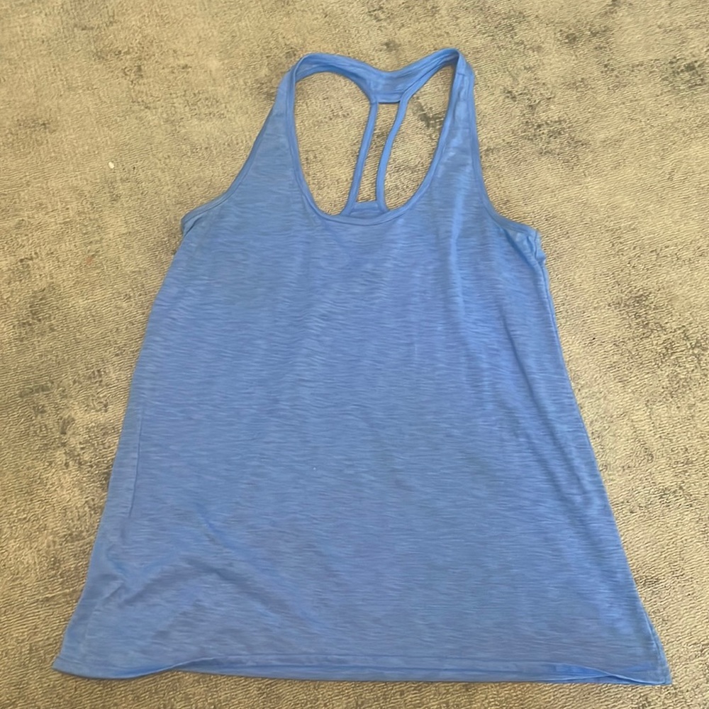 Lilly tank